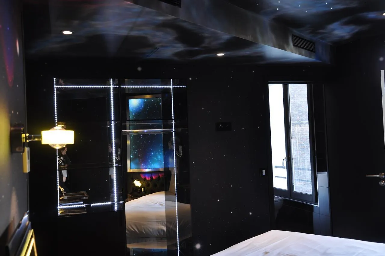 ****  Declic Hotel Paris França